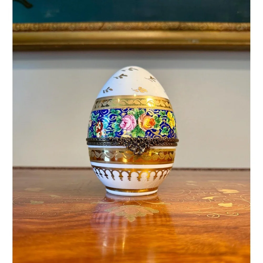 Vintage Limoges Hand Painted Egg Trinket Box